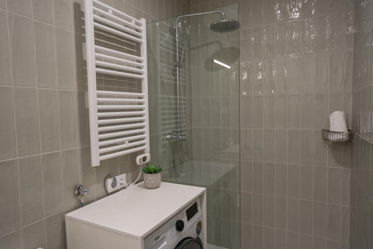 Feelathome Stadium Apartments L'Hospitalet de Llobregat Exteriör bild