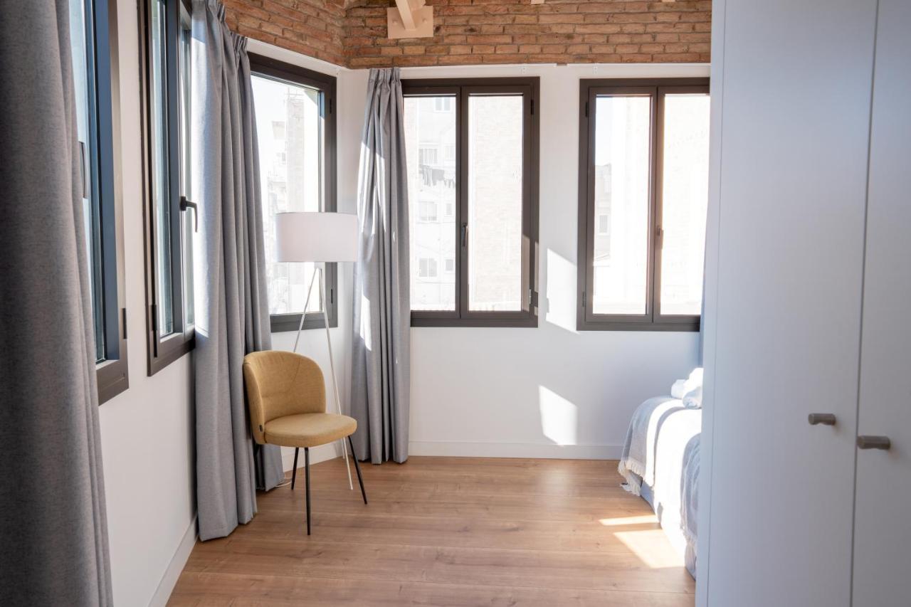 Feelathome Stadium Apartments L'Hospitalet de Llobregat Exteriör bild