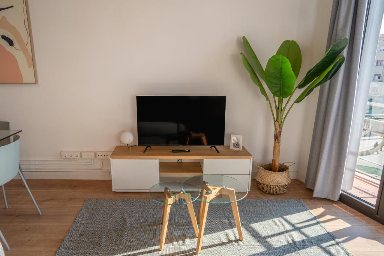 Feelathome Stadium Apartments L'Hospitalet de Llobregat Exteriör bild